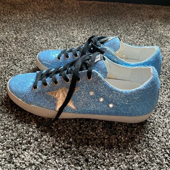 NEW Golden Goose Superstars - Picture 4 of 7